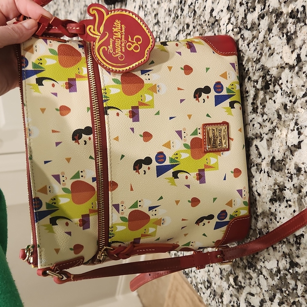 Snow White Dooney